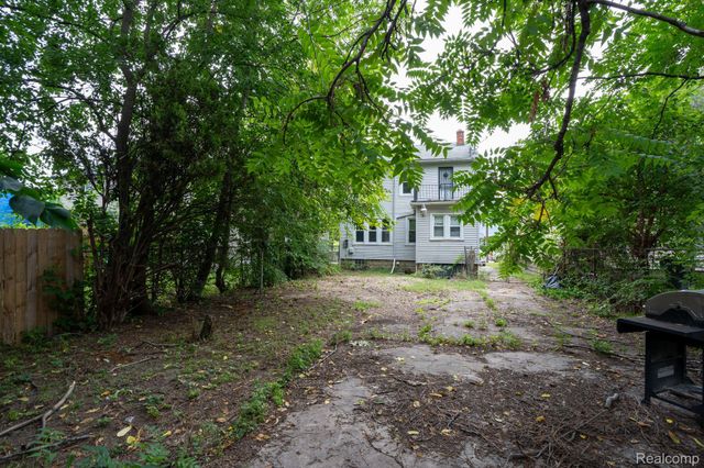 15495 Ohio Street, Detroit, MI 48238