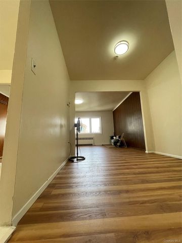 164-26 76th Avenue 1, Fresh Meadows, NY 11366