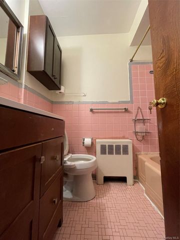 164-26 76th Avenue 1, Fresh Meadows, NY 11366