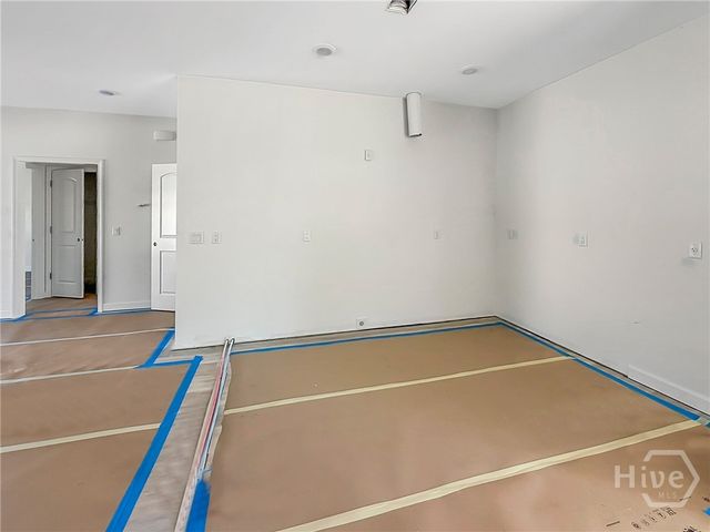 121 KING Street, Savannah, GA 31408