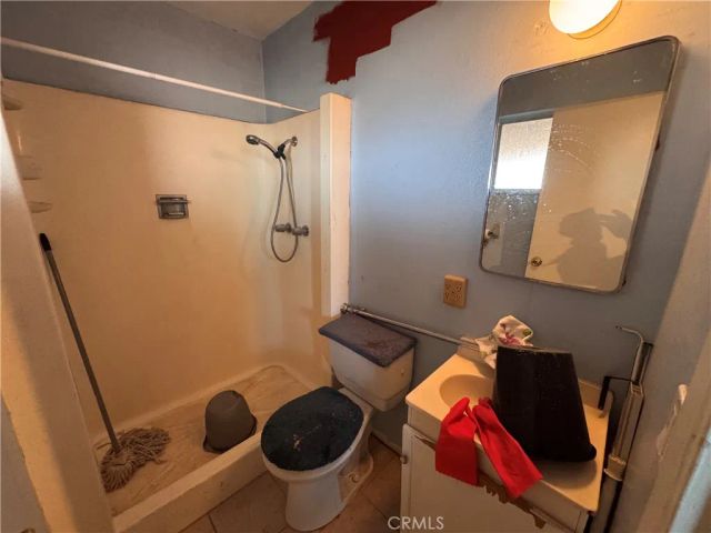 761 Arbor Way, Barstow, CA 92311