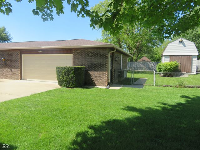 186 E Gay Drive, Alexandria, IN 46001