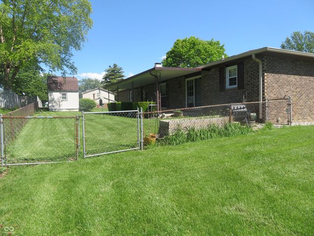 186 E Gay Drive, Alexandria, IN 46001