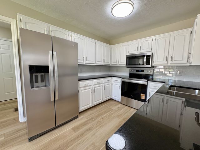 123 Tucker Trice Blvd, Lebanon, TN 37087