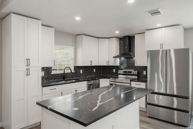 12211 Ecksminster St, San Antonio, TX 78216