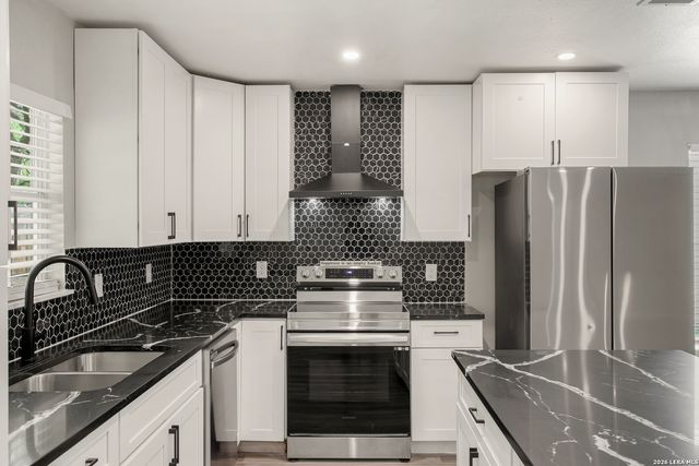 12211 Ecksminster St, San Antonio, TX 78216