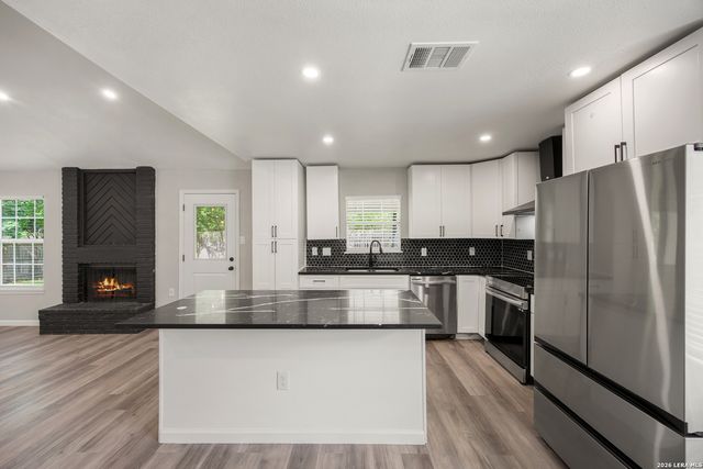 12211 Ecksminster St, San Antonio, TX 78216