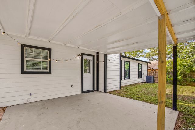 12211 Ecksminster St, San Antonio, TX 78216