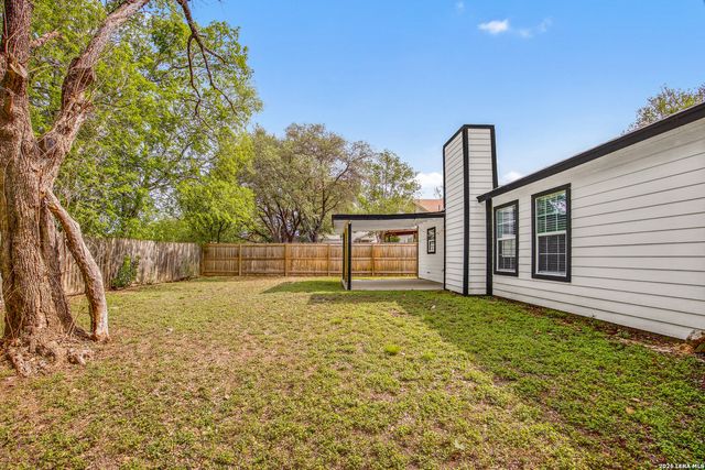 12211 Ecksminster St, San Antonio, TX 78216