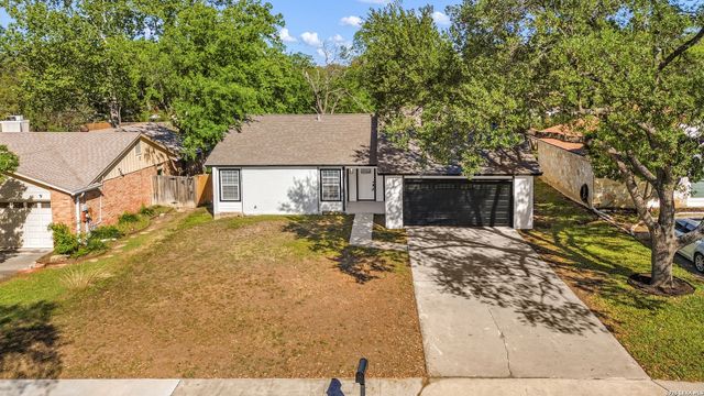 12211 Ecksminster St, San Antonio, TX 78216