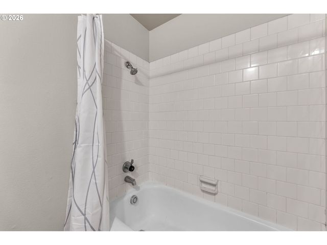 9103 Ne 99TH St, Vancouver, WA 98662