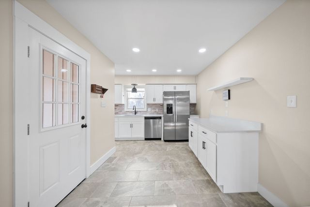 3425 Leland Cir, Hopkinsville, KY 42240