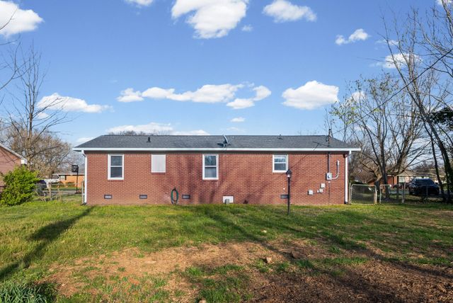 3425 Leland Cir, Hopkinsville, KY 42240