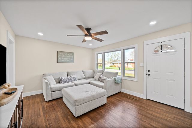 3425 Leland Cir, Hopkinsville, KY 42240