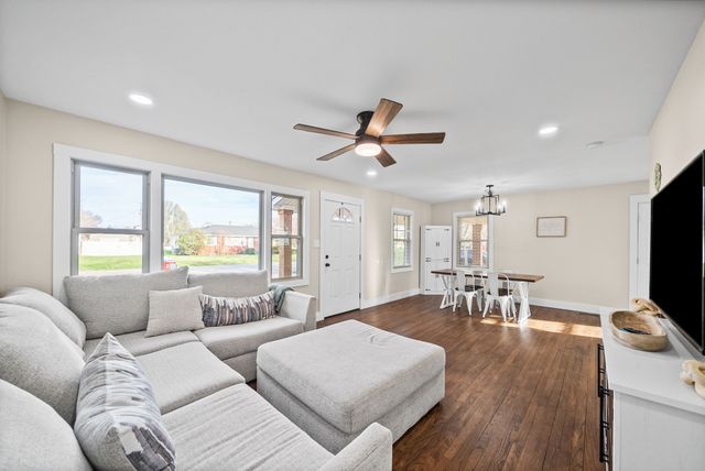 3425 Leland Cir, Hopkinsville, KY 42240