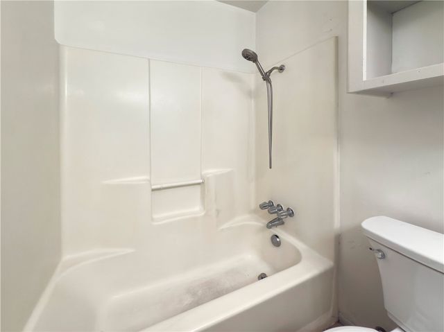 3003 Highwood Lane, Bryan, TX 77803