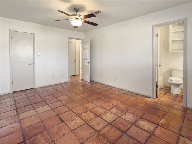 3003 Highwood Lane, Bryan, TX 77803