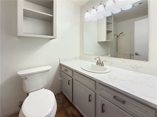 3003 Highwood Lane, Bryan, TX 77803