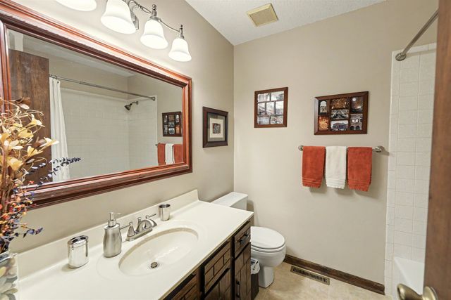 209 Laura St., Salina, KS 67401
