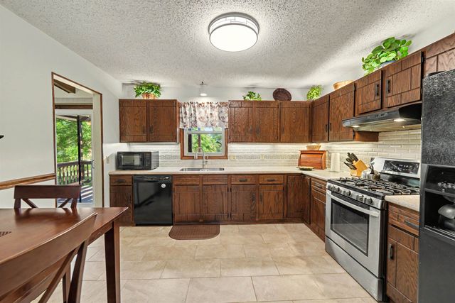 209 Laura St., Salina, KS 67401
