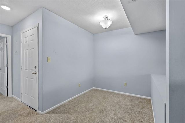 1318 Westbrooke Street, Lawrence, KS 66049