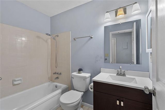 1318 Westbrooke Street, Lawrence, KS 66049