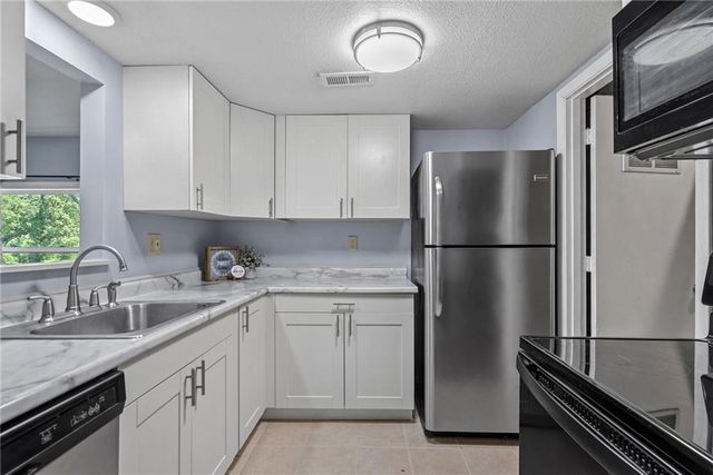 1318 Westbrooke Street, Lawrence, KS 66049