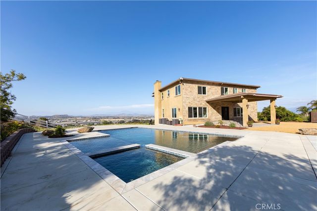 26045 Lucille Circle, Murrieta, CA 92562