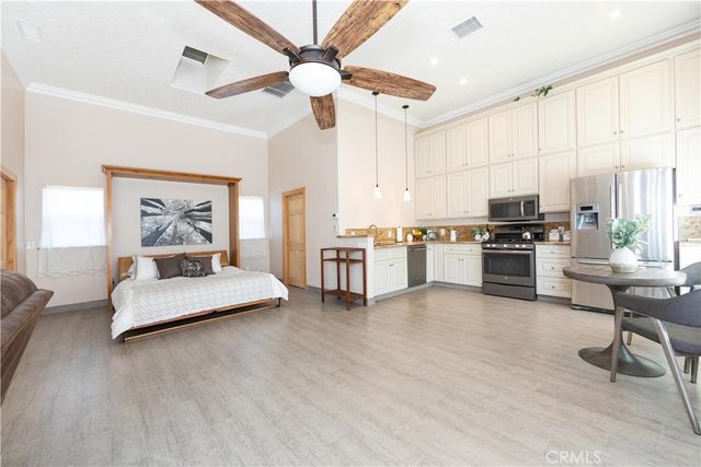 26045 Lucille Circle, Murrieta, CA 92562