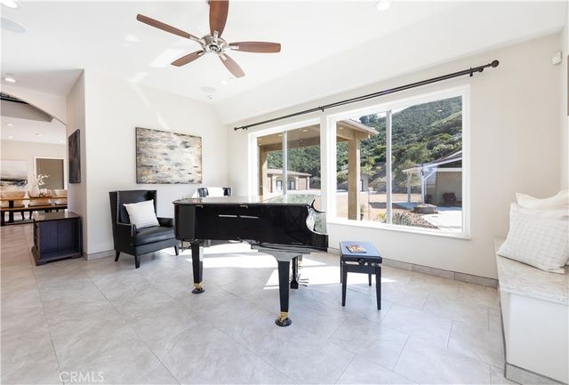 26045 Lucille Circle, Murrieta, CA 92562