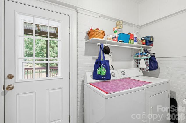 144 E Park Road, Ellenboro, NC 28040
