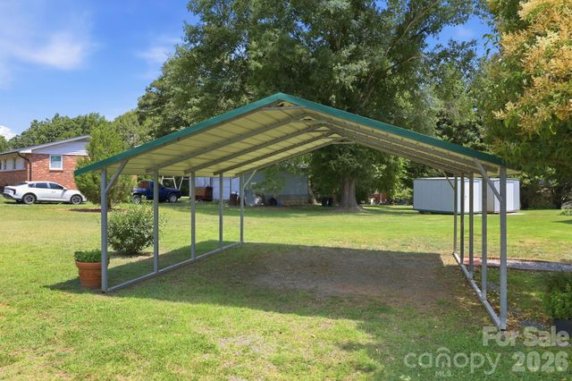 144 E Park Road, Ellenboro, NC 28040