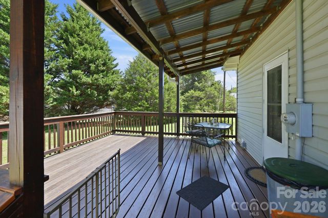 144 E Park Road, Ellenboro, NC 28040