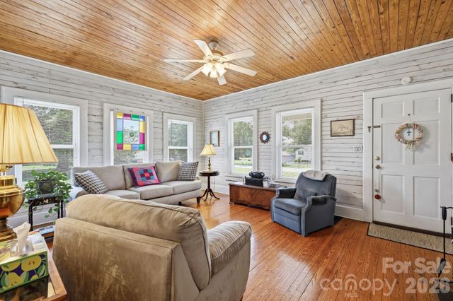144 E Park Road, Ellenboro, NC 28040