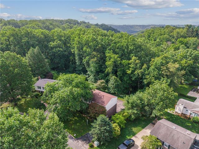 2104 Berkshire Drive, Monroeville, PA 15146