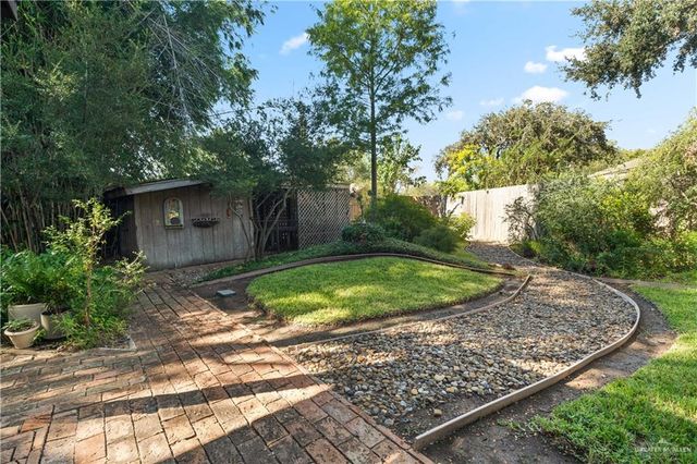 1113 Xanthisma Avenue, Mcallen, TX 78504