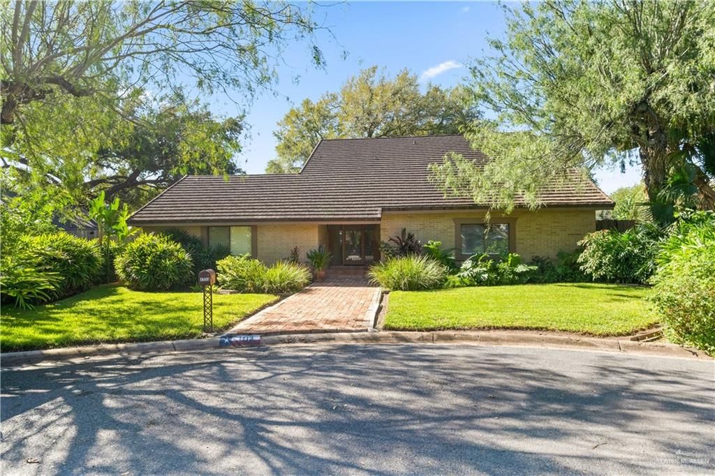 1113 Xanthisma Avenue, Mcallen, TX 78504