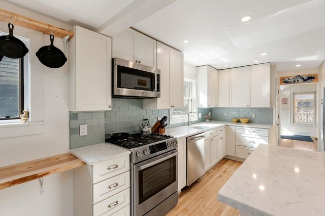 4 University Road, Burlington, VT 05401