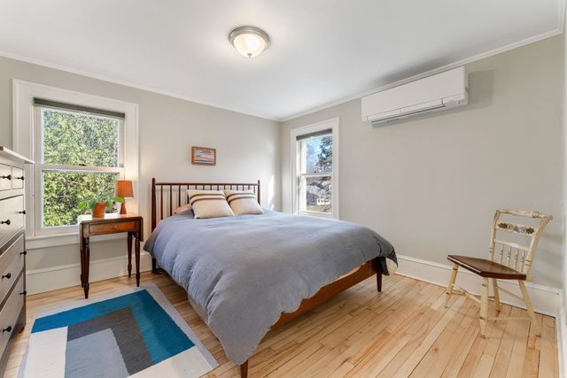 4 University Road, Burlington, VT 05401