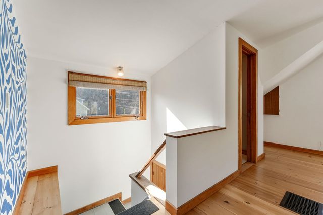 4 University Road, Burlington, VT 05401