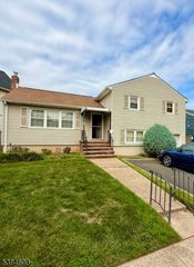 515 Pennington Street, Elizabeth City, NJ 07202