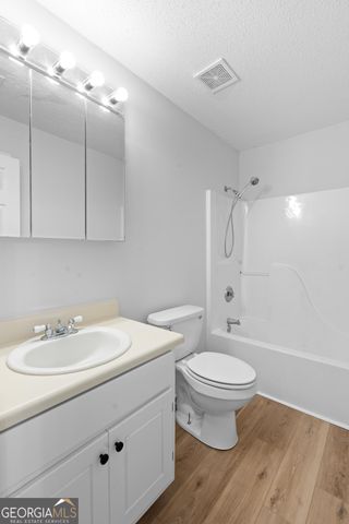 600 Longstreet Lane, Locust Grove, GA 30248