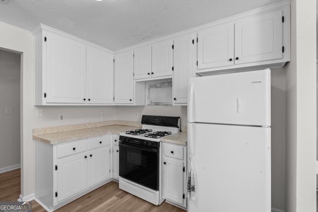 600 Longstreet Lane, Locust Grove, GA 30248