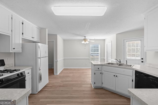 600 Longstreet Lane, Locust Grove, GA 30248