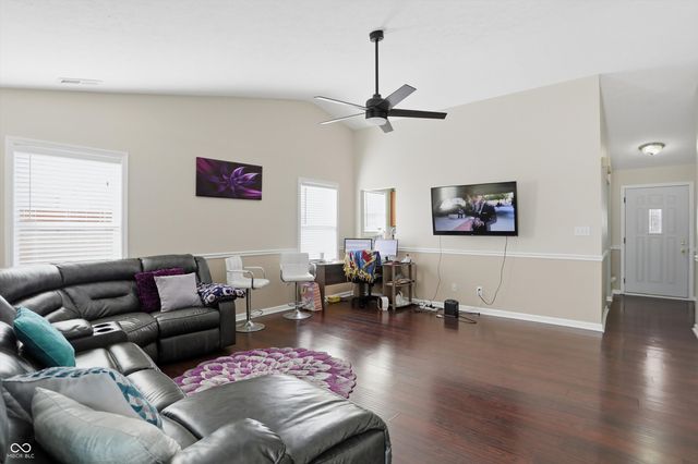 7039 Ira Court, Indianapolis, IN 46217