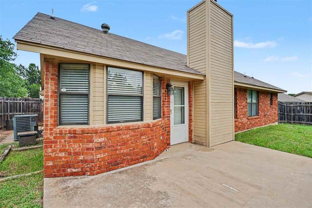 4829 SE Tattershall Way, Lawton, OK 73501