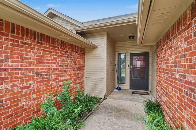 4829 SE Tattershall Way, Lawton, OK 73501