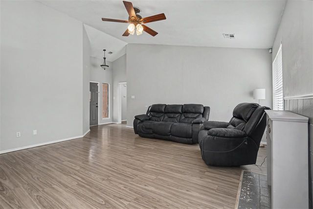 4829 SE Tattershall Way, Lawton, OK 73501