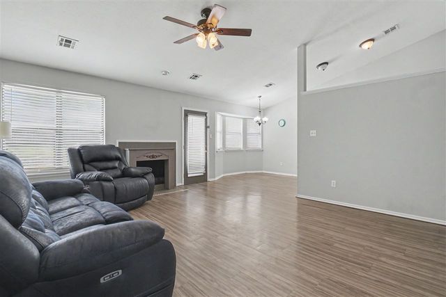 4829 SE Tattershall Way, Lawton, OK 73501