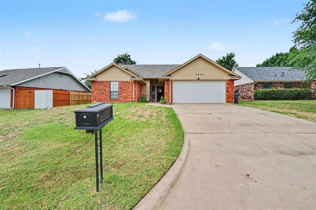 4829 SE Tattershall Way, Lawton, OK 73501